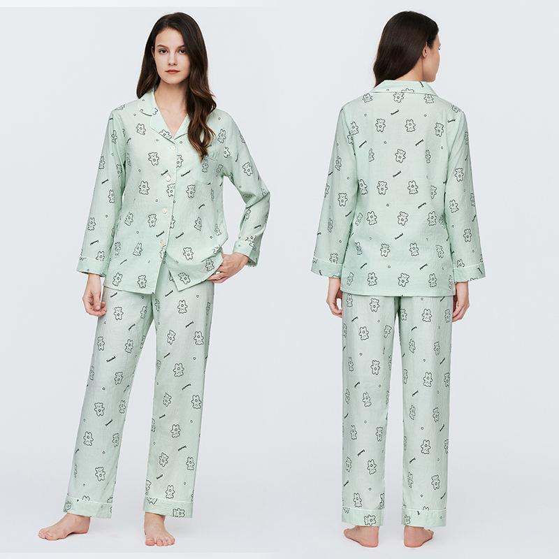 Custom Printed Women's Buttoned Soft Lounger Fashion Printed Pajama Set Women's Satin Sexy Lingerie